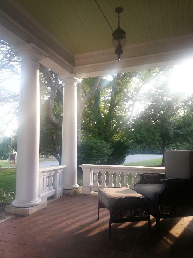 Boxley Place Inn Louisa ภายนอก รูปภาพ